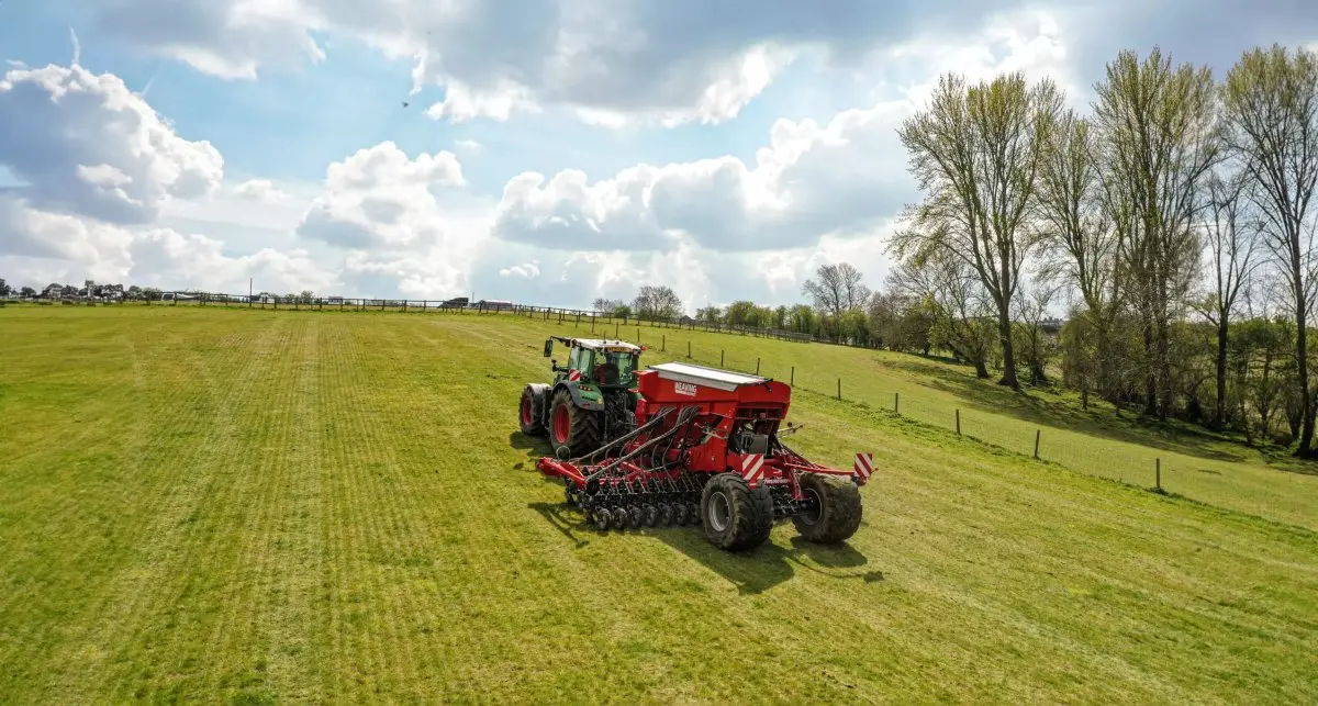 Prestări servicii de semănat: Ghid complet pentru fermieri în 2026
